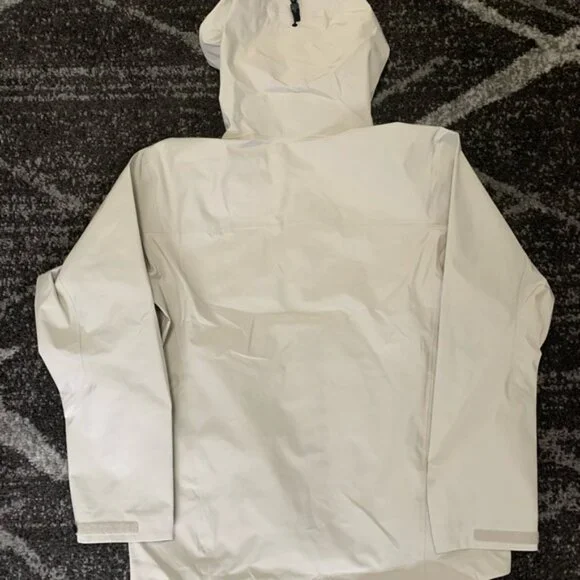 Arcteryx BETA LT Jacket Men’s Large - Picture 6 of 6